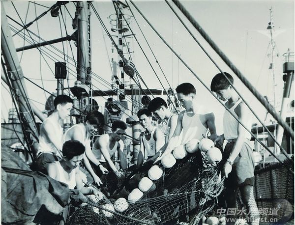 ���Ї���һ������ˮ�a��У���Ϻ������W�����A�Q