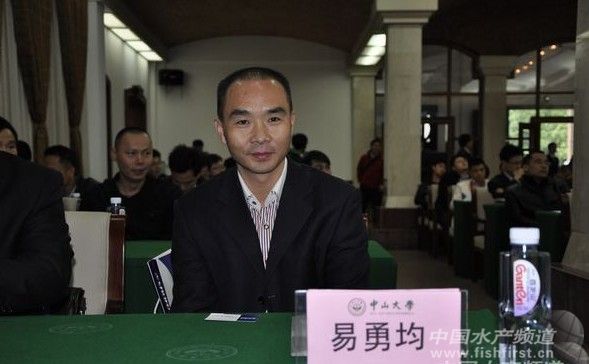 ���¾�������һ�������������I(y��)���ĸ�����