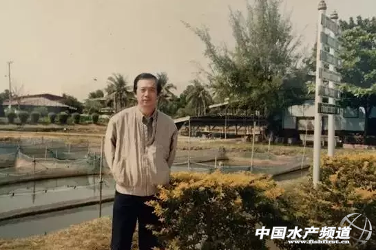 ʩ��sŮʿ���ֶ�������ɵ���\���V