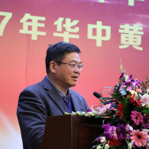 �A���׌��S��~�B(y��ng)ֳ�߷�Փ����У��������s�xʽ���A���r(n��ng)�I(y��)��W(xu��)�e��