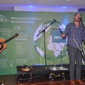 ȫ��400����ˮ�a(ch��n)���ж����ˣ�GAA��(zh��)�п���Wally�o���v��GOAL�Ĺ���