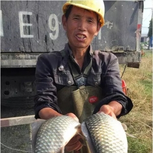 �q�r�����a�~�ػ�10Ԫ�r�������B����f��׌�a�~�����L����~��������!