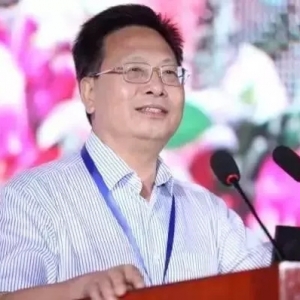 7λ피��ƌW�Ҍ��o���p���濹�о��Mչ�ķ���