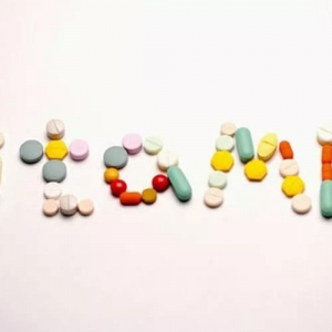 �������Ժ����Pϵ����˹�������L�ں���