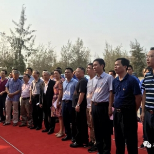 �ֺ�Ȼ�����ϟᎧ��ˮ�~������Bֳ��ӭ����lչ��