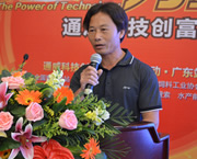 ���N�̲��R���l��